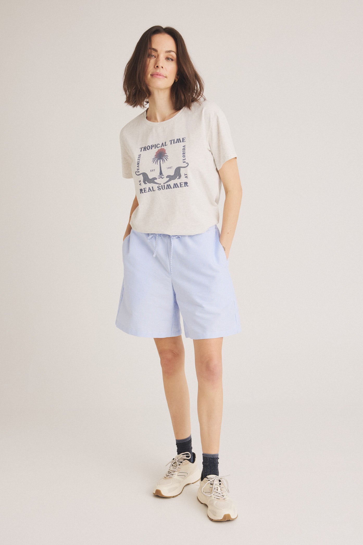 LUXZUZ // ONE TWO Elilisho Shorts Shorts 511 Brunnera Blue