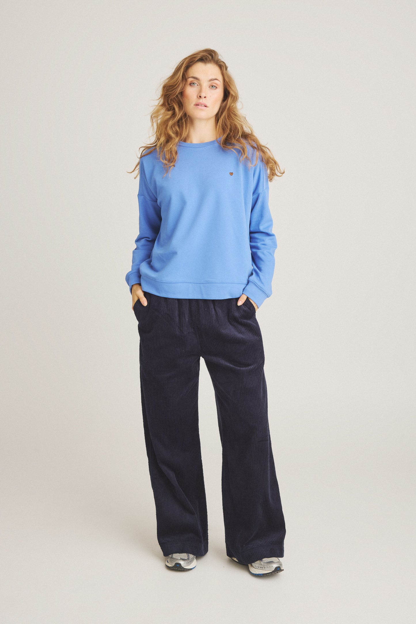 LUXZUZ // ONE TWO Jeanie Sweat Sweat 536 Hydrangea