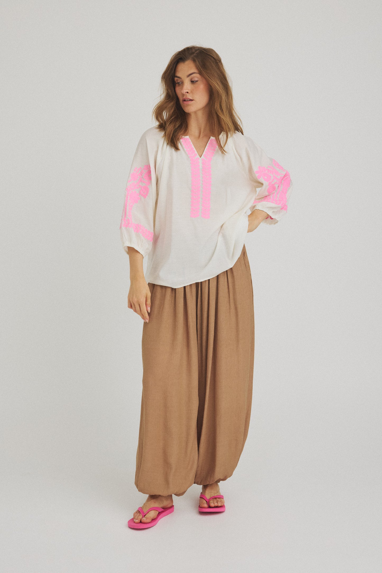 LUXZUZ // ONE TWO Valentina Pant Pant Cappuccino 7700