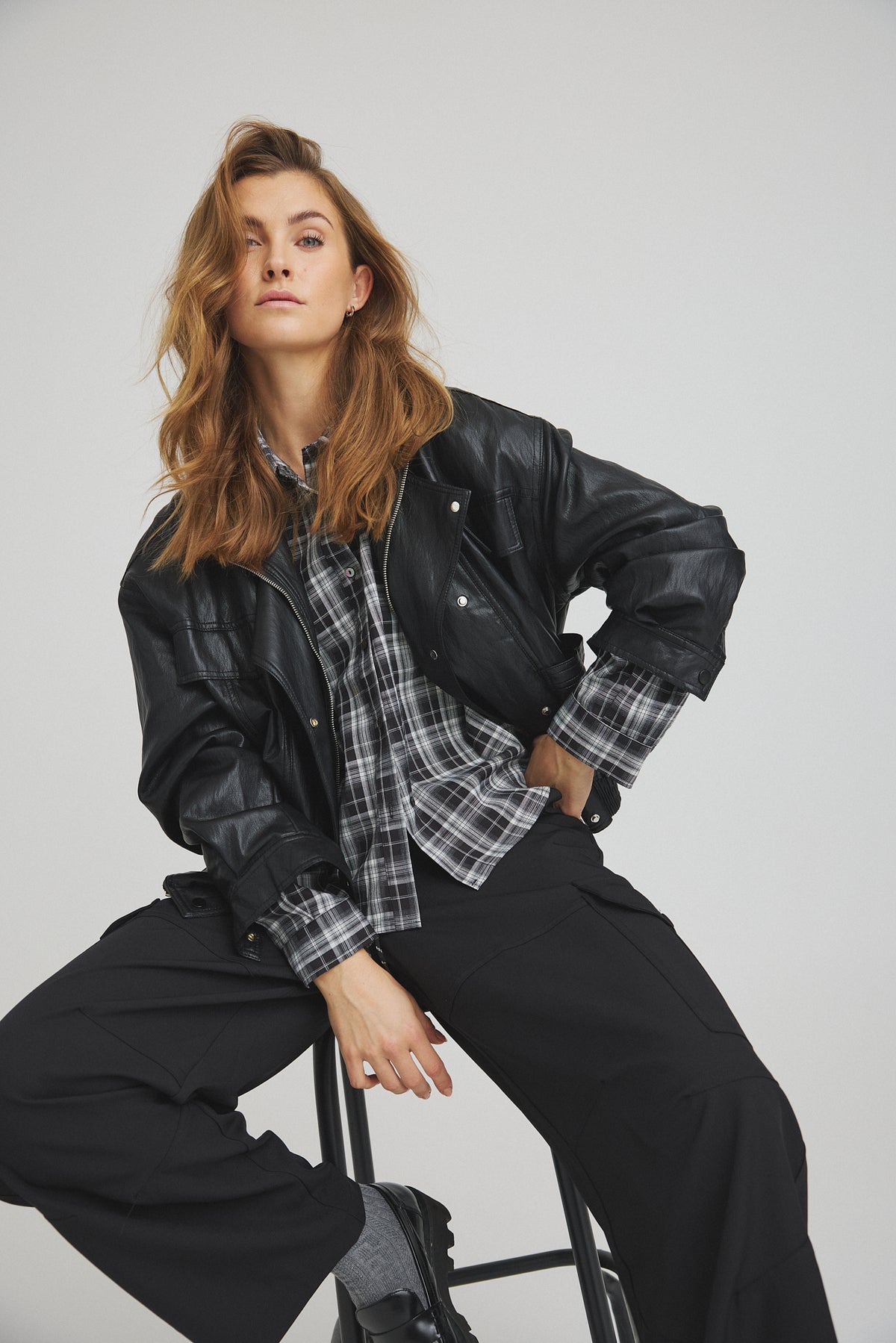 LUXZUZ // ONE TWO Ziggie Jacket Jacket 999 Black