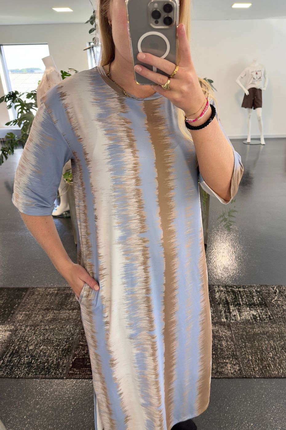 LUXZUZ // ONE TWO Aimando Dress Dress 533 Ice blue