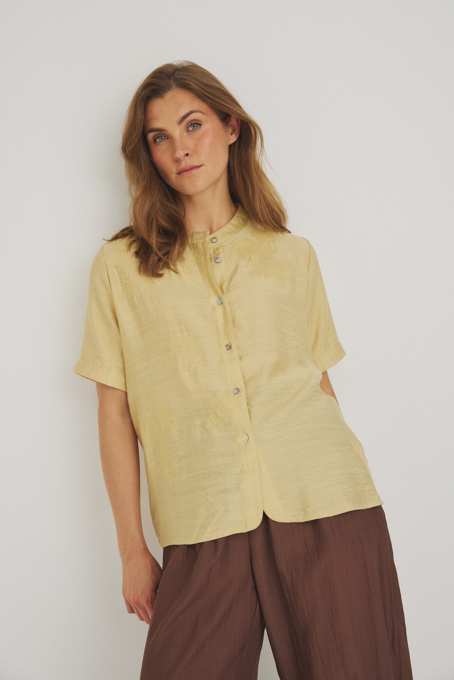 LUXZUZ // ONE TWO Alina Shirt Shirt Soft Yellow 1029