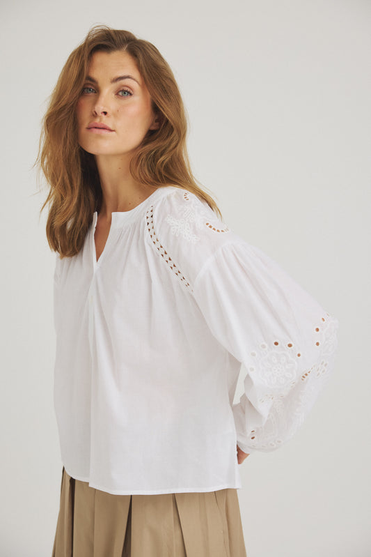 LUXZUZ // ONE TWO Alis Blouse Blouse Cream 7037