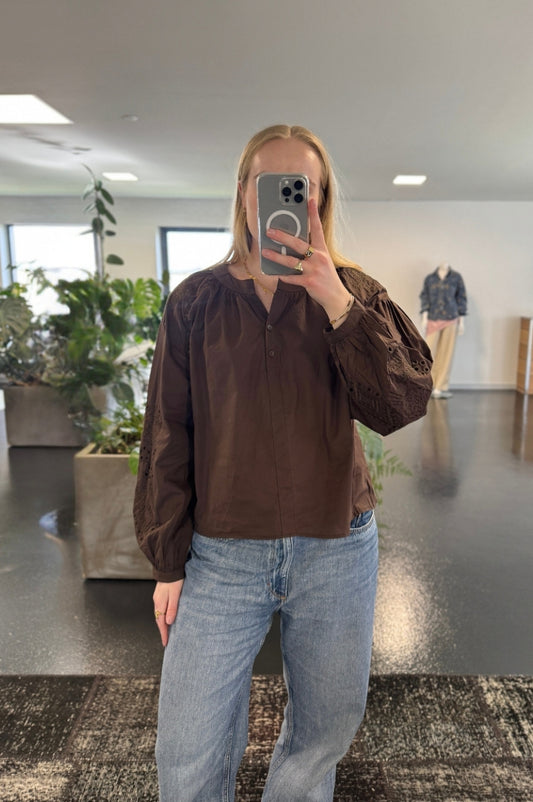 LUXZUZ // ONE TWO Alis Blouse Blouse Dark Brown 7090