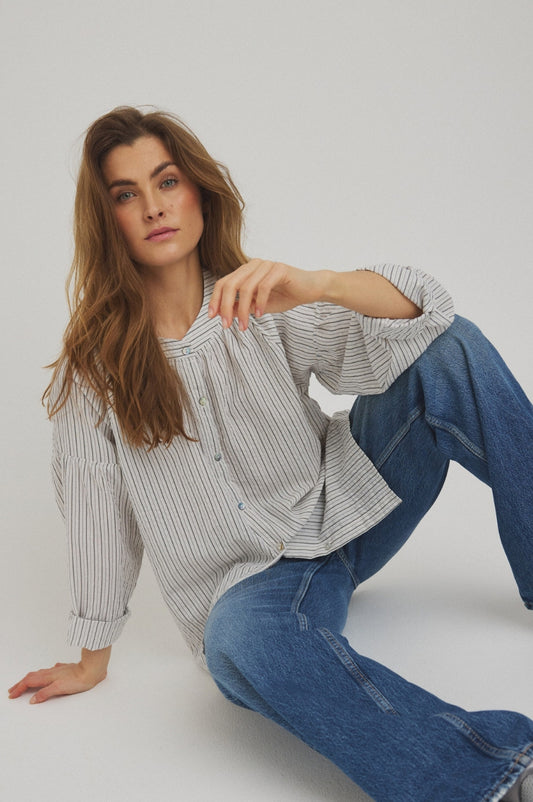 LUXZUZ // ONE TWO Alise Shirt Shirt Cream 7037