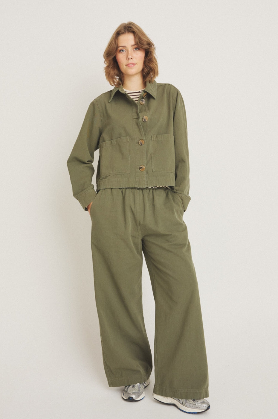 LUXZUZ // ONE TWO Eitwi Pant Pant 637 Dusty Olive