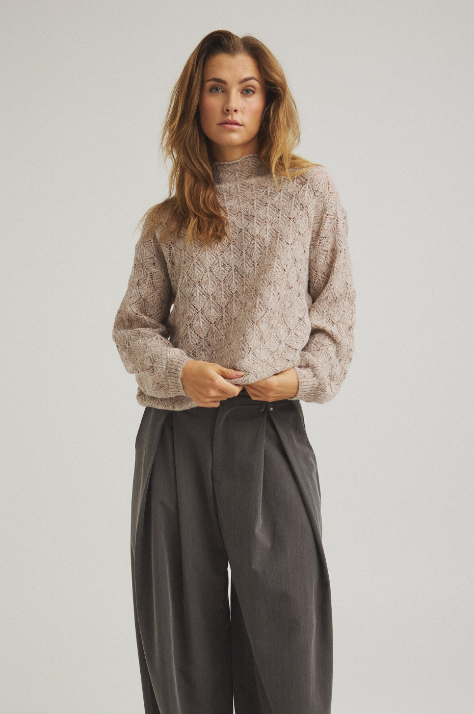 LUXZUZ // ONE TWO Joye Knit Knit 730 Deep Taupe