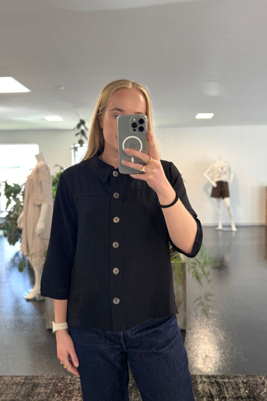 LUXZUZ // ONE TWO Kirsti Jacket Jacket 999 Black