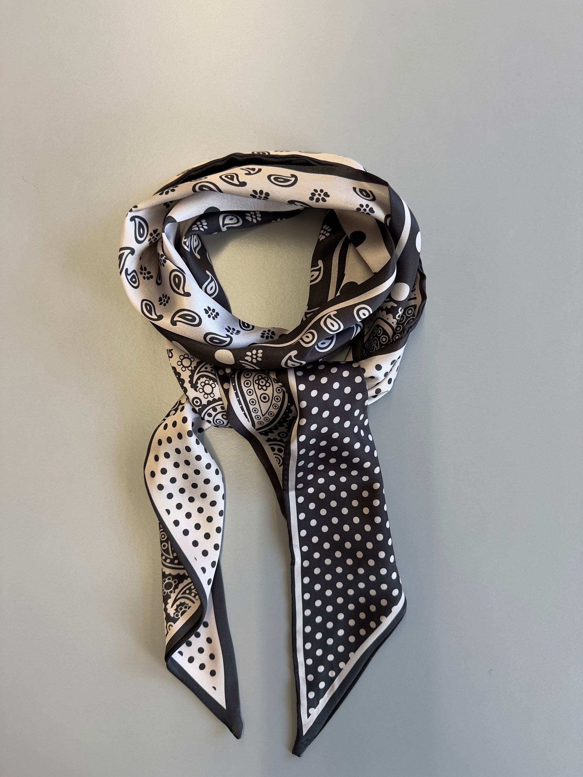 LUXZUZ // ONE TWO Lungo Scarf Accessories 739 Oyster Gray