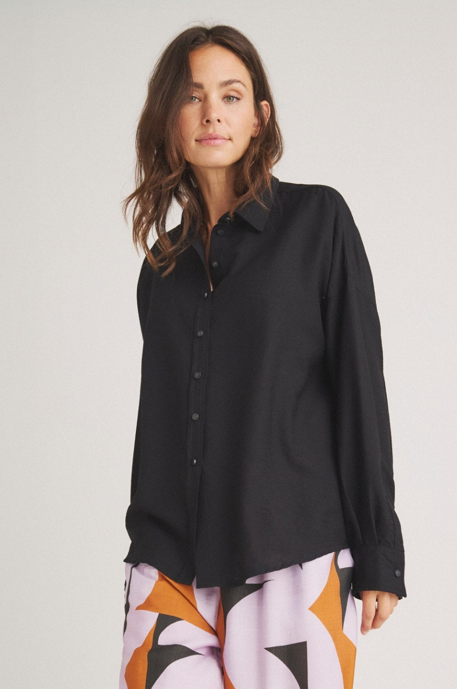 LUXZUZ // ONE TWO Sidono Shirt Shirt 999 Black