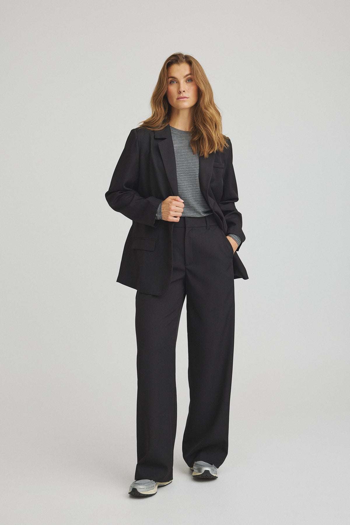 LUXZUZ // ONE TWO Thalia Pant Pant 999 Black