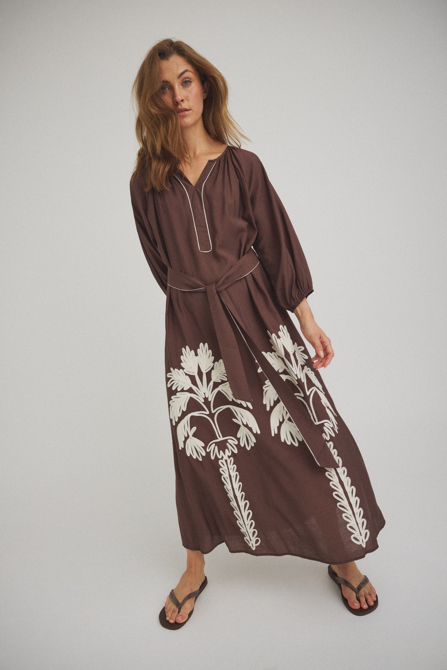 LUXZUZ // ONE TWO Varinka Dress Dress Dark Brown 7090