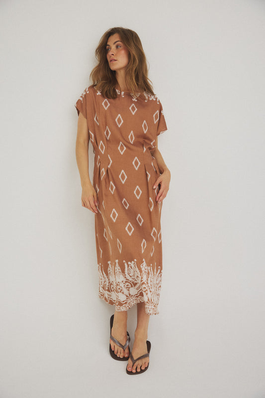 LUXZUZ // ONE TWO Vela Dress Dress Cappuccino 7700