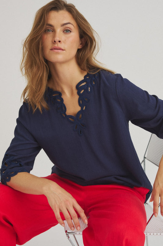 LUXZUZ // ONE TWO Vicha Blouse Blouse Dark Blue 5077