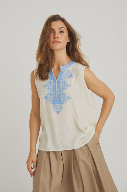 LUXZUZ // ONE TWO Vigdis Top Top Bright Blue 5035