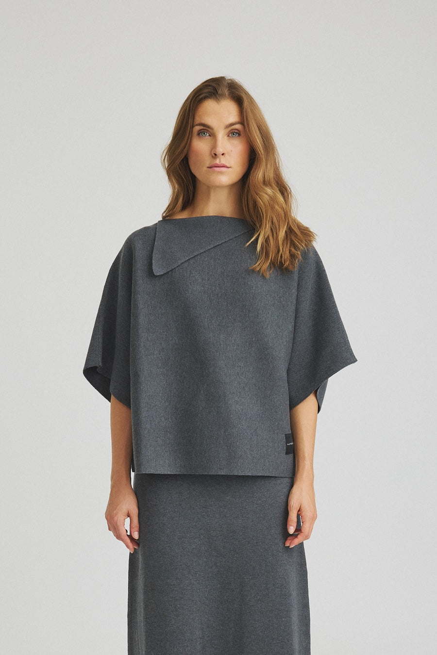 LUXZUZ // ONE TWO Zana Knit Knit 833 Asphalt