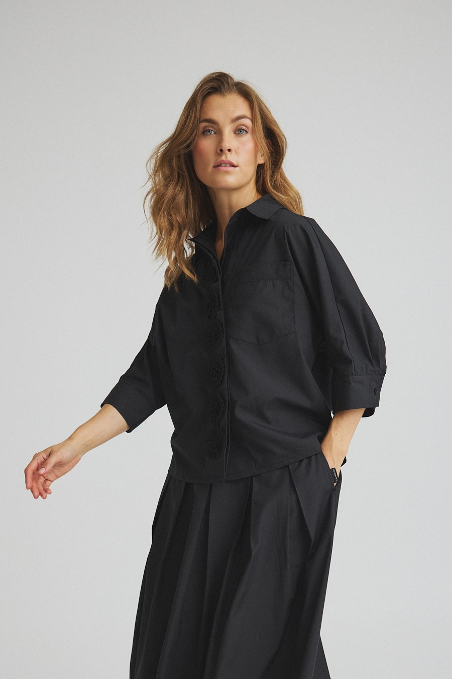 LUXZUZ // ONE TWO Zia Shirt Shirt 999 Black